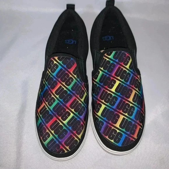 UGG Caplan Slip On big Girls Shoes Size 6, colorful pattern black background. - Picture 3 of 9